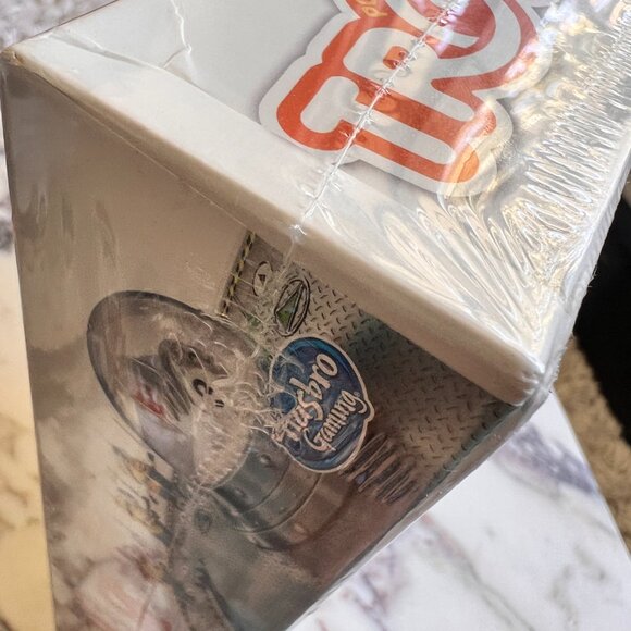 Trouble - Despicable Me GAME - SEALED - Picture 4 of 4